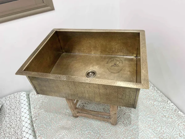 Rectangular Hammered Brass Kitchen Sink – Antique Brass Farmhouse Sink with Drain - Image 10